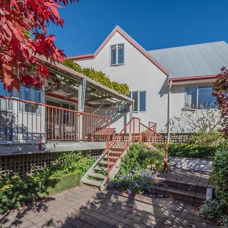 Rose On The Bay - Akaroa Holiday Home エクステリア 写真